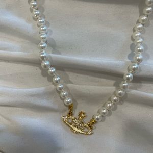 Viviane Westwood Bas Relief Pearl Necklace